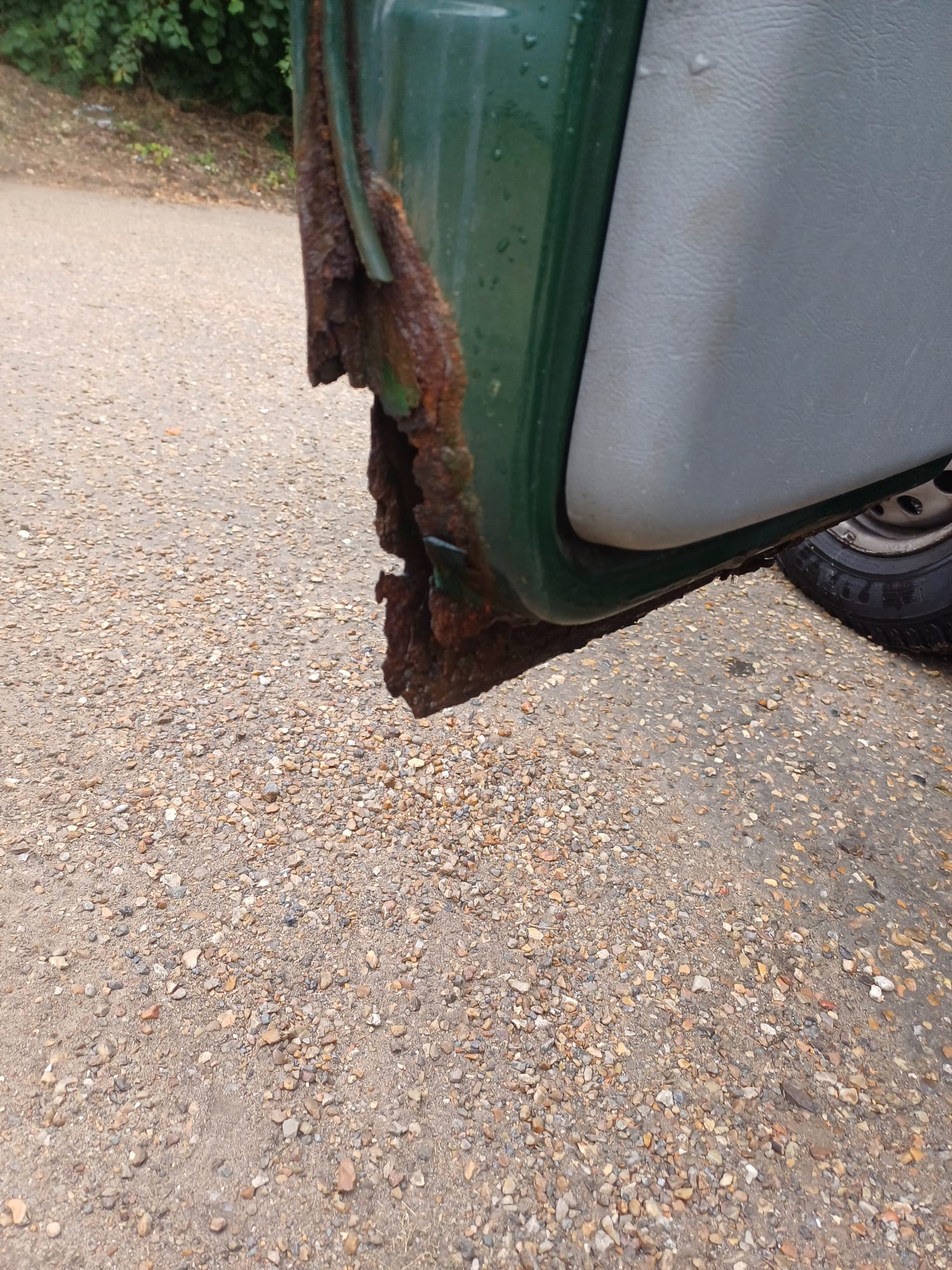 VW LT severe rust before restoration - image 1